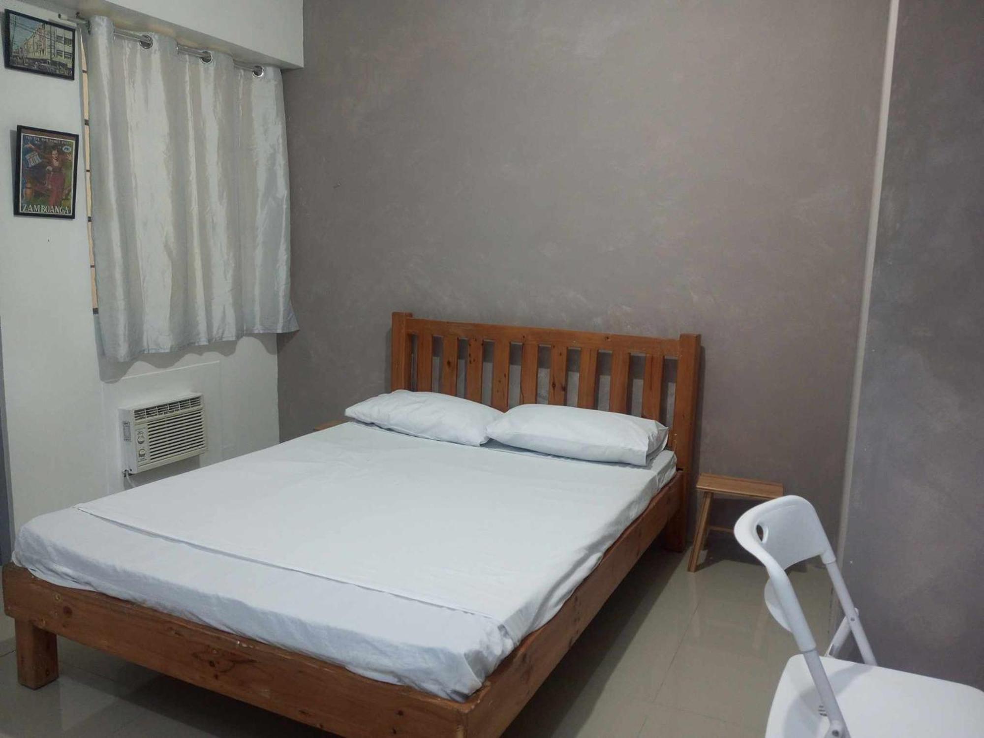Apartment Frank Lloyd Apartelle Manila